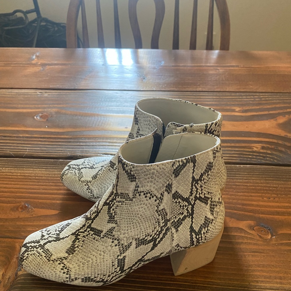 Ankle booties